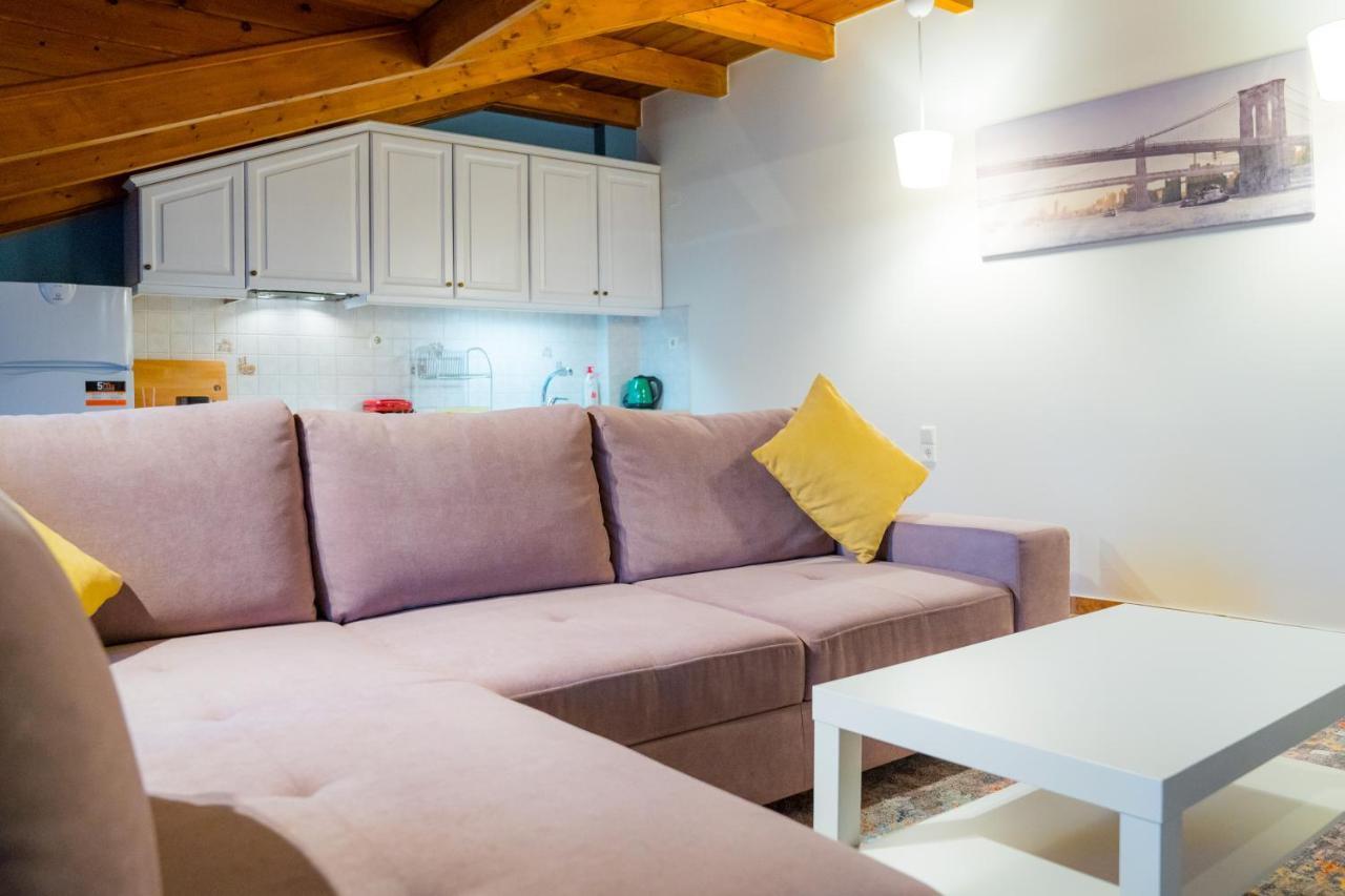 Yiannis Apartments 1 이오아니아 외부 사진