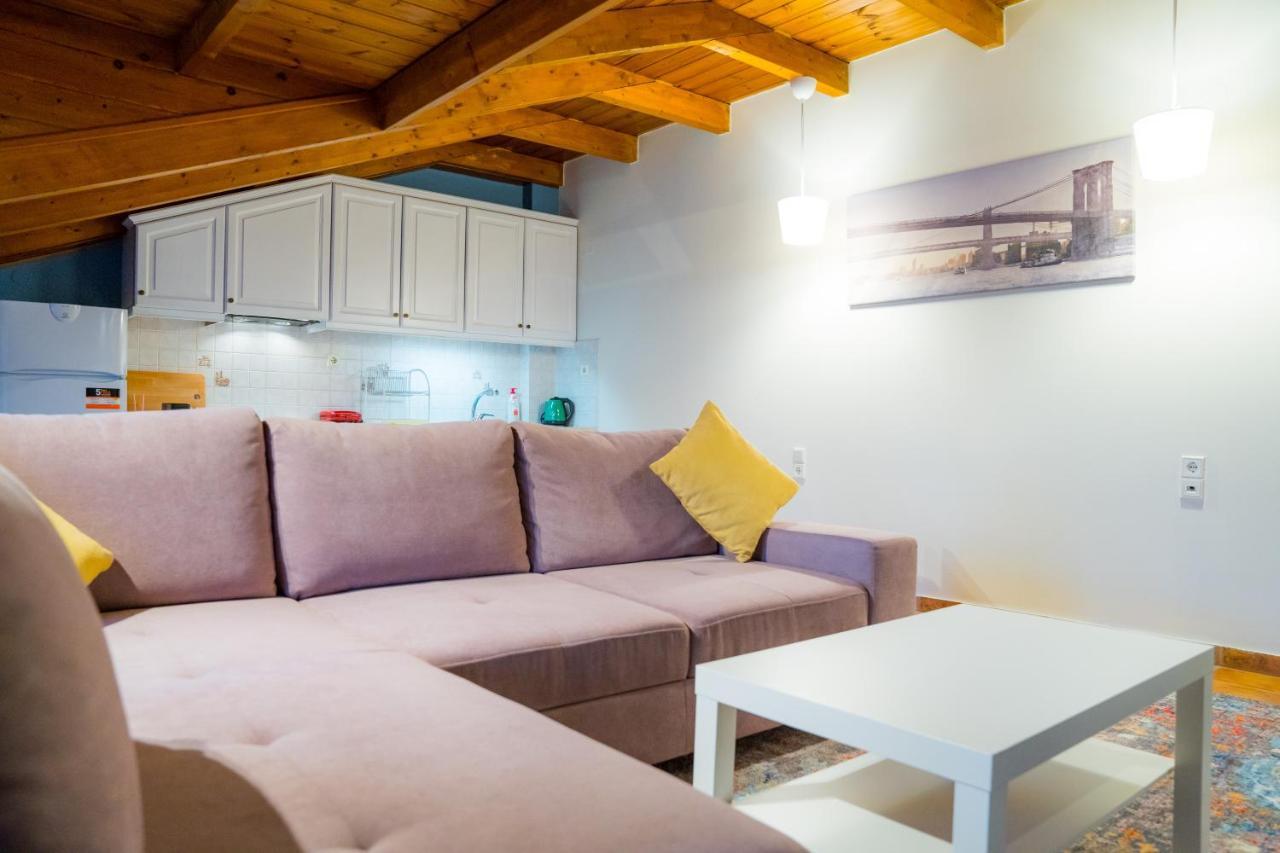 Yiannis Apartments 1 이오아니아 외부 사진